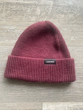 Legends Ribbed Knit Beanie - Burgundy